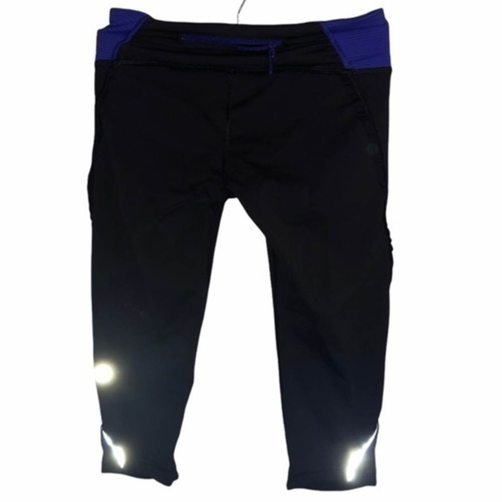 Lululemon capris size 4
